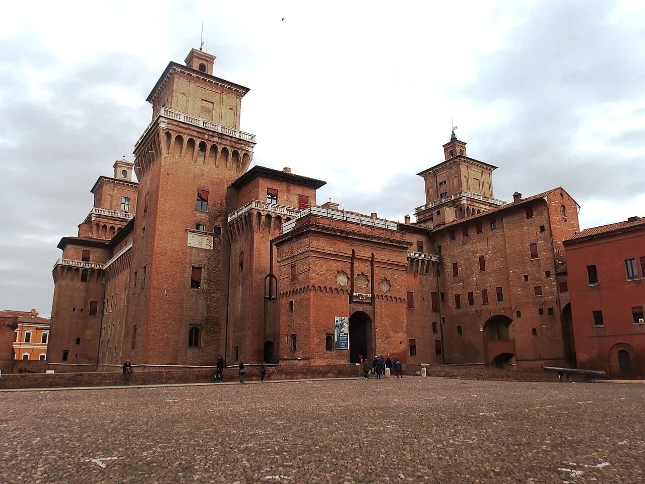 Bologna to Ferrara by Train: Times, Tickets and Day-Trip Guide (2026)