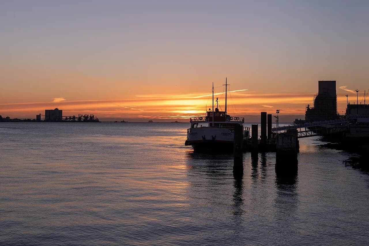 Lisbon Ferry Guide: Routes, Fares and Which One to Ride