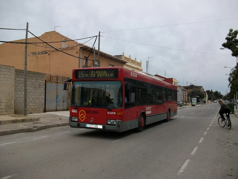 Valencia Bus Tickets 2026: How to Buy, Prices & Best Options
