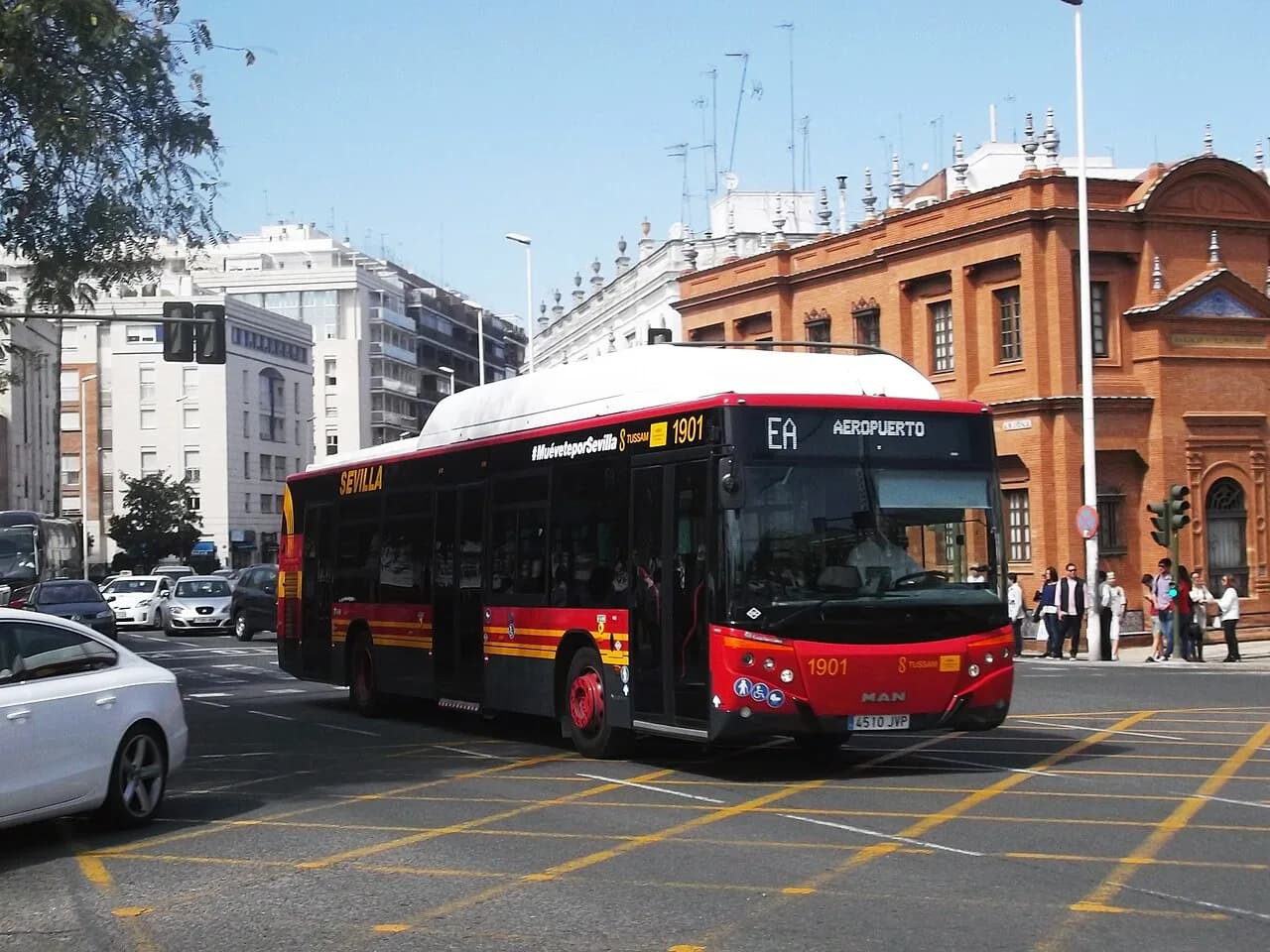 Seville Airport to City Centre: EA Bus, Taxi and Transfers