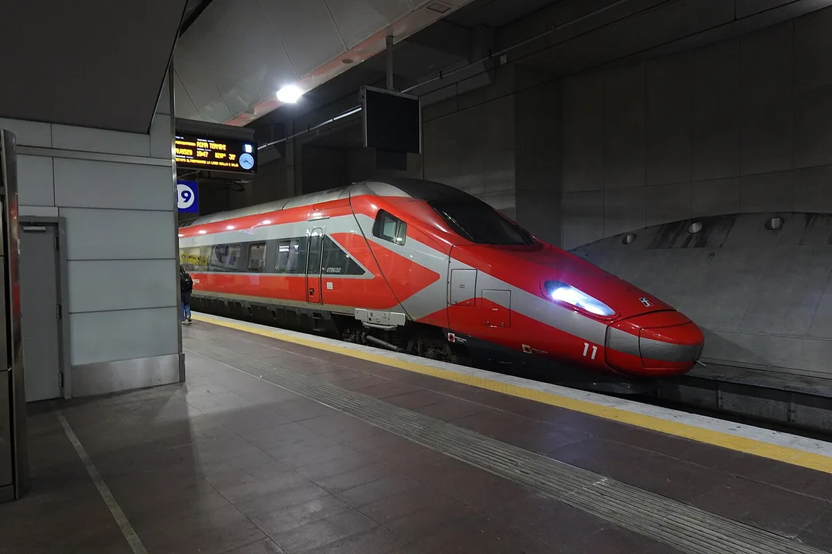 Frecciarossa at Bologna Centrale: the rail option for the first leg via Imola uses a different service