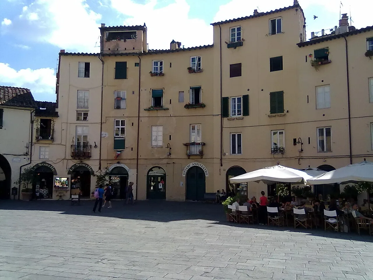 A square in Lucca’s historic centre
