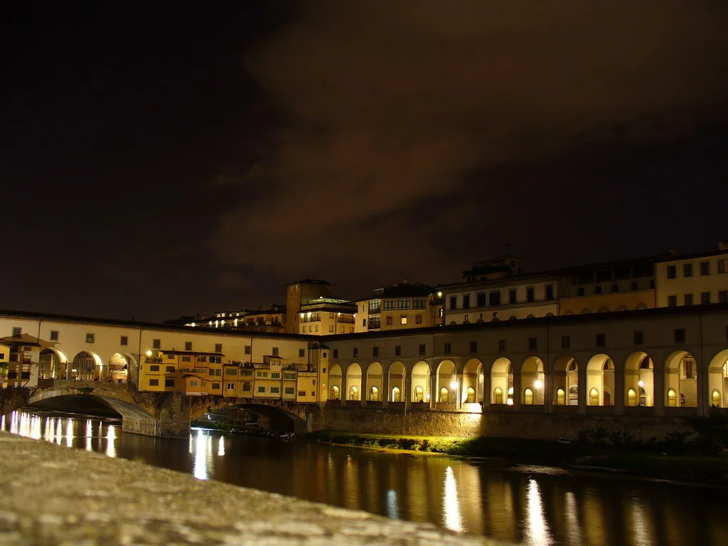 Ponte Vecchio and the Vasari Corridor at night