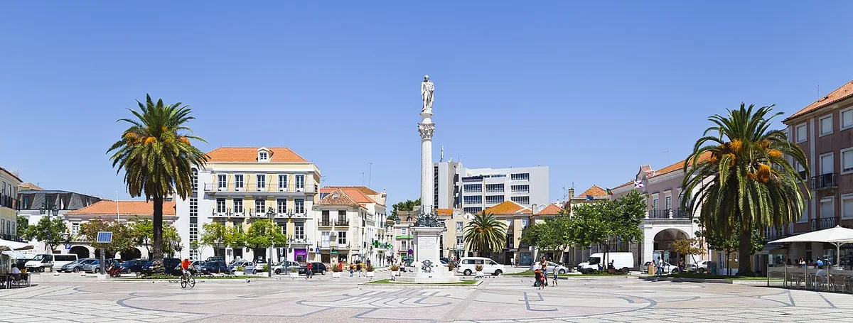 Plaza del ayuntamiento Setúbal Portugal 2012-08-17 DD 01 — 1