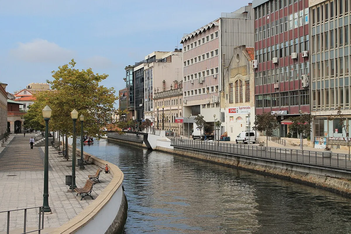 Canal-side walkway and buildings in Aveiro